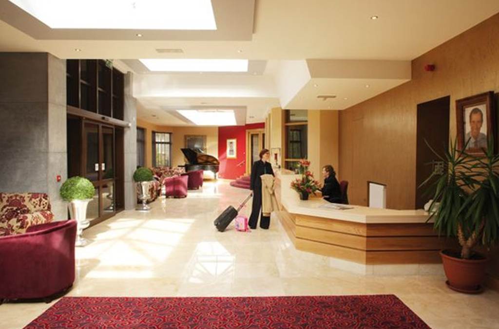Twin Trees Hotel & Leisure Club Ballina  Exterior foto